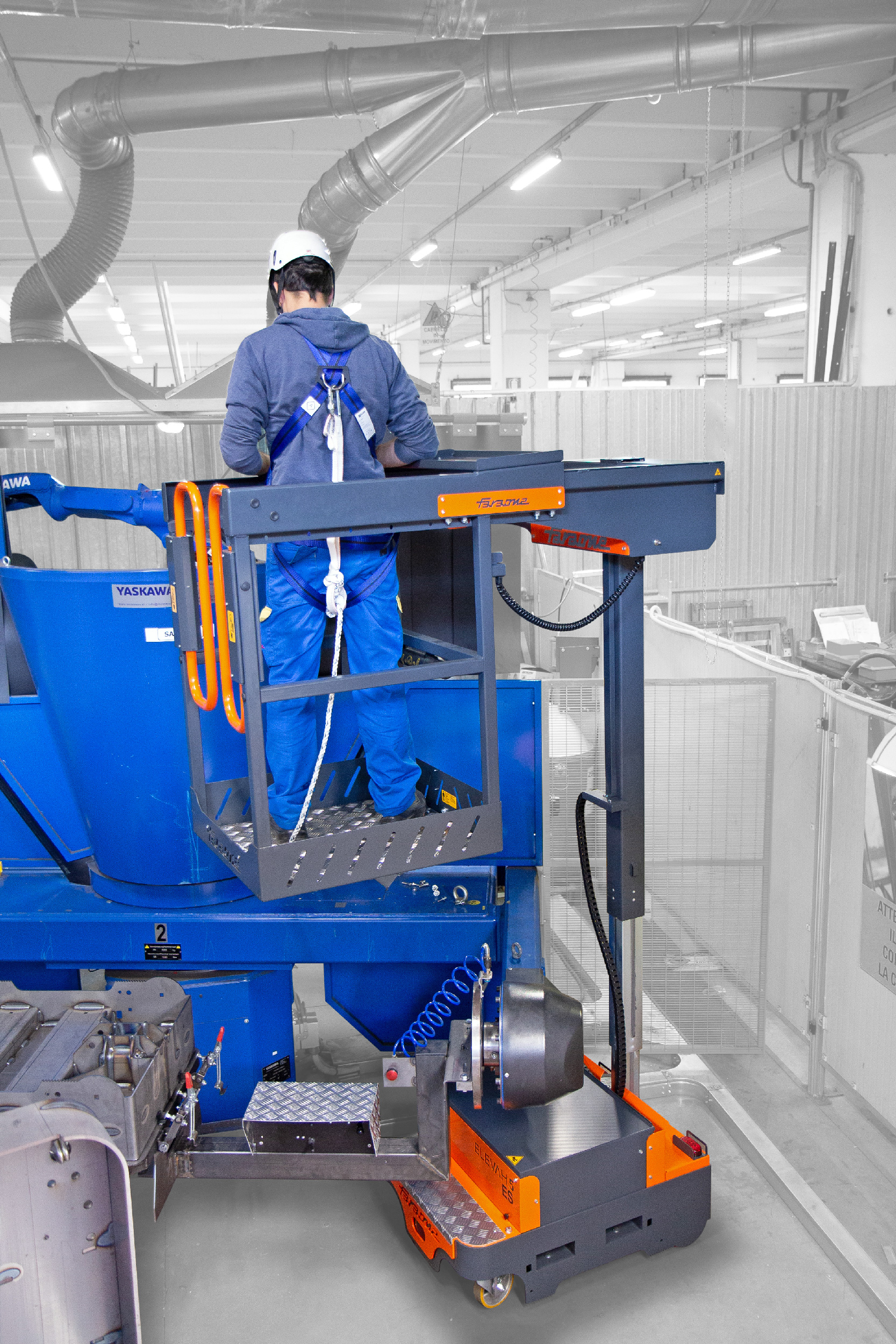ELEVAH5-ES Piattaforma aerea con cestello estensibile
